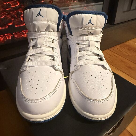 Never Warn Jordan 1 MID SE (PS) Size 3y White/industrial Blue-Sail - Picture 3 of 16
